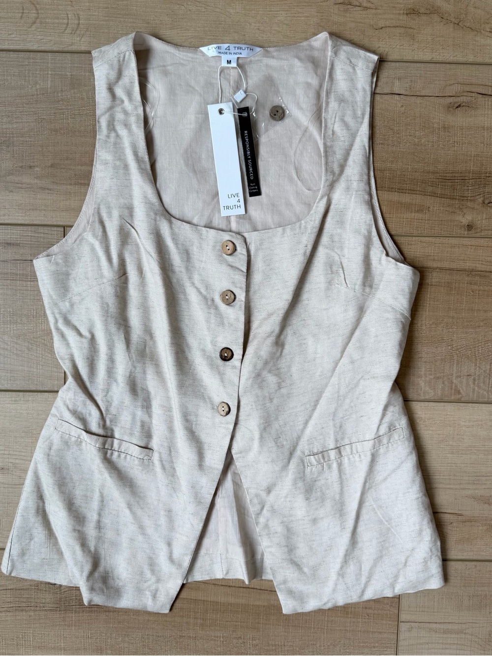 Live 4 Truth Women’s Rayon Blend Tan Vest Button Up NWT